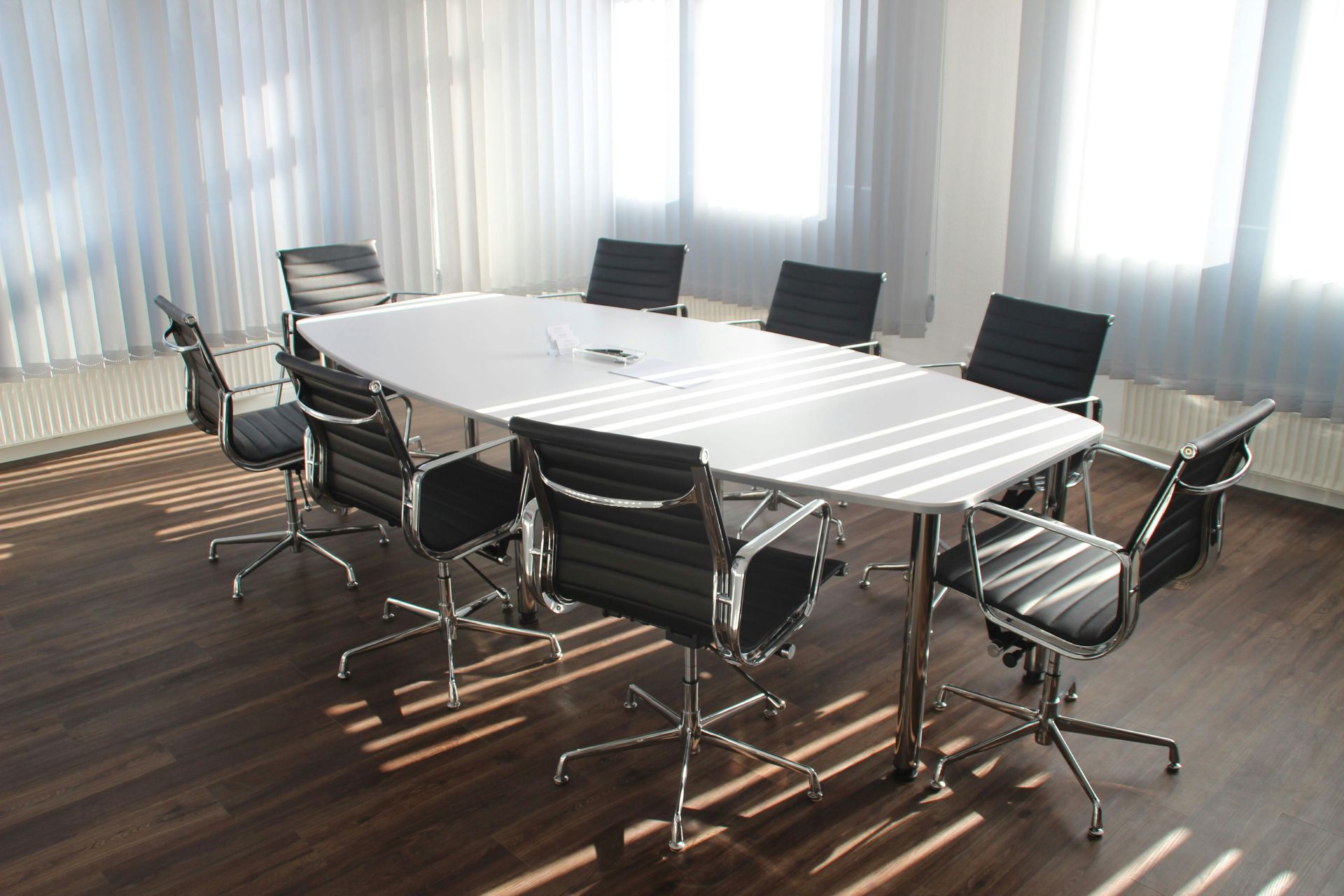 Photo of an empty meeting room